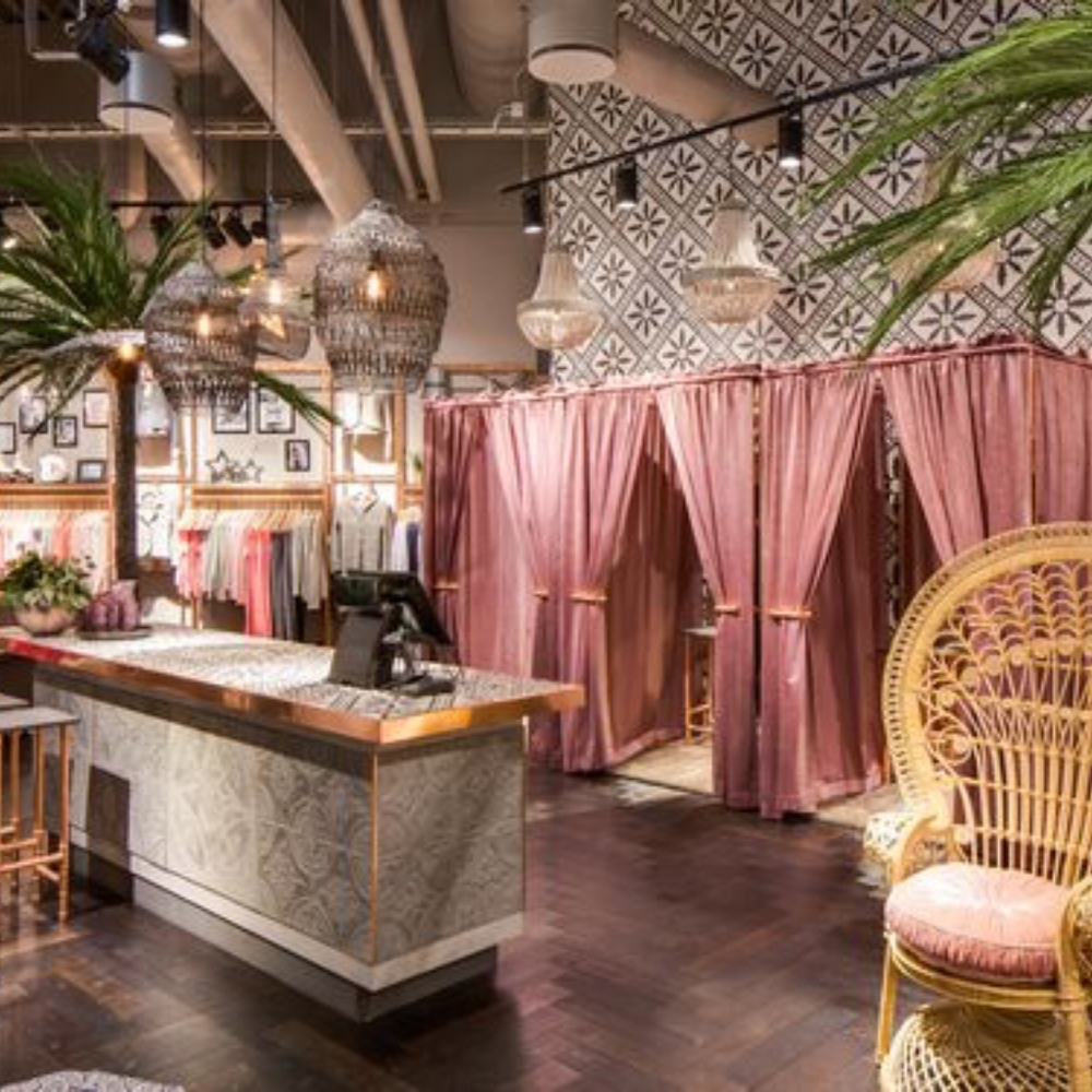 UNIQUE STYLES BOUTIQUE - Picture 7 of 8